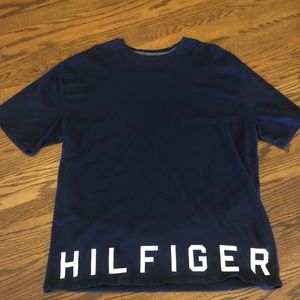 Vintage Oversized Tommy Hilfiger tee (Sz L)